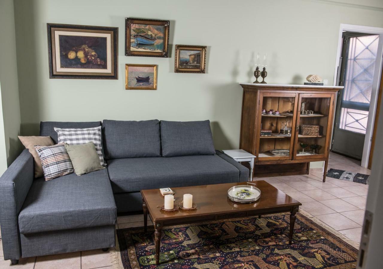 شقة Elly'S House In أثينا المظهر الخارجي الصورة