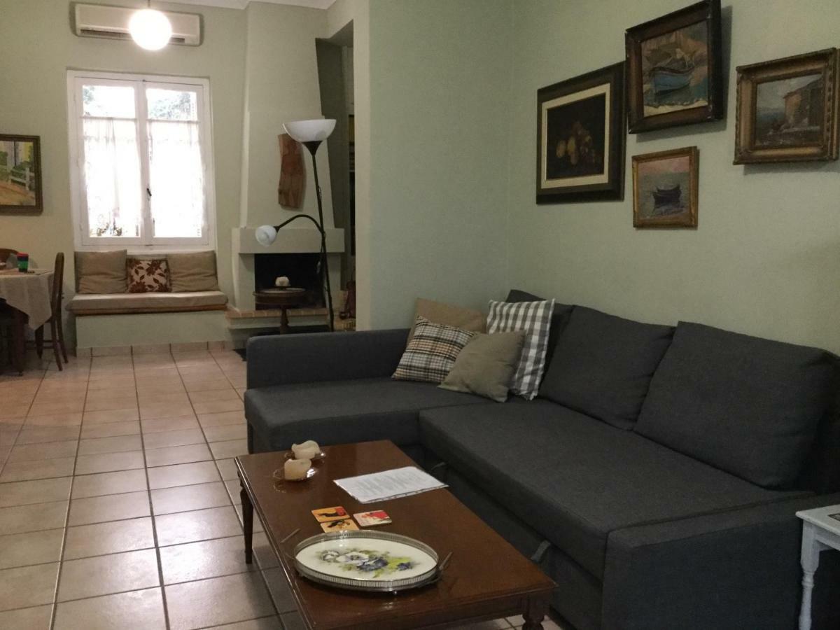 شقة Elly'S House In أثينا المظهر الخارجي الصورة
